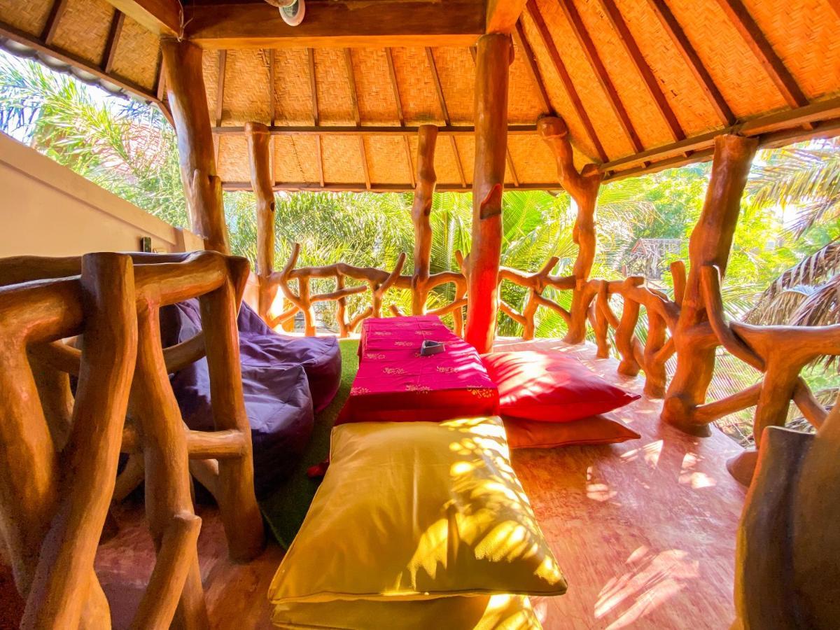 Sayang Mama Inn Gili Air Exterior photo